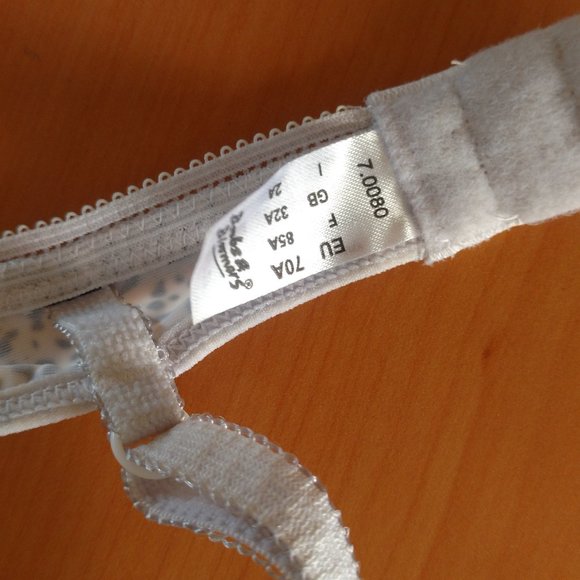 Boobs & Bloomers Bra - Picture 8 of 9